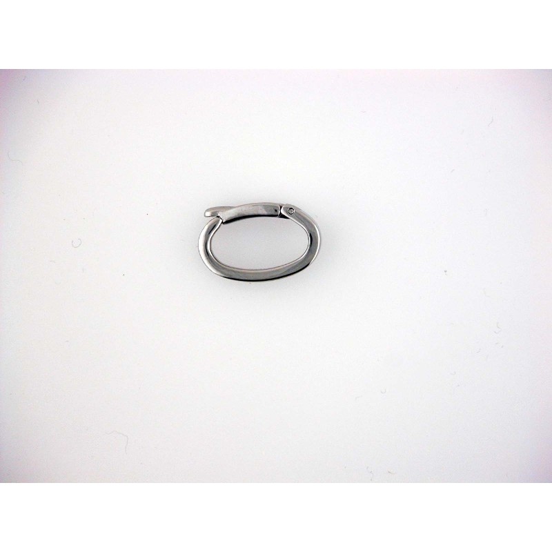 Grand fermoir ovale en acier