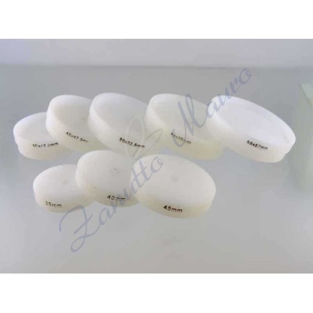 Grandes séries de goujons pour la puissance