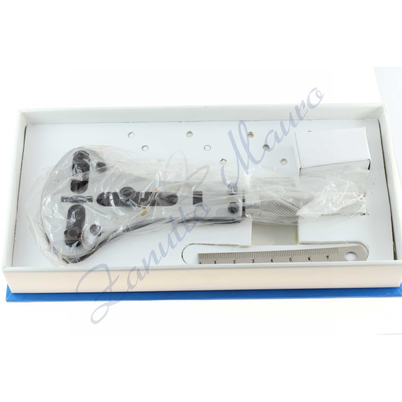 Ouvre-caisse géant de la JAXA Anchor