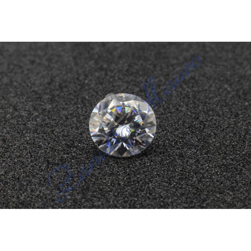 Moissanite con certificato GRA D VVS1 diametro  mm 6,5 peso ct 1,0 circa