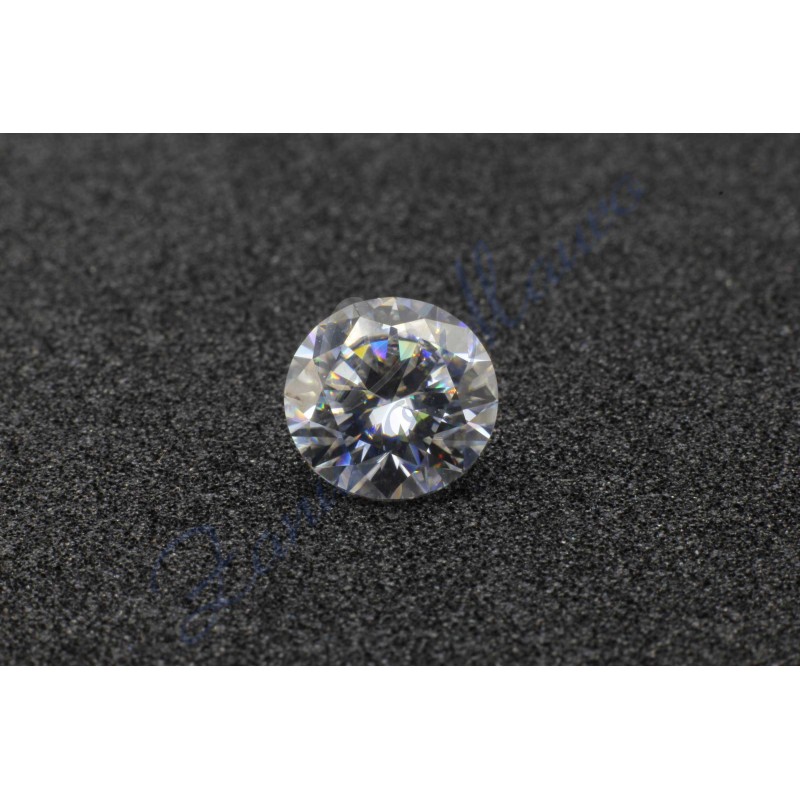 Moissanite con certificato GRA D VVS1 diametro  mm 5 peso ct 0,5 circa